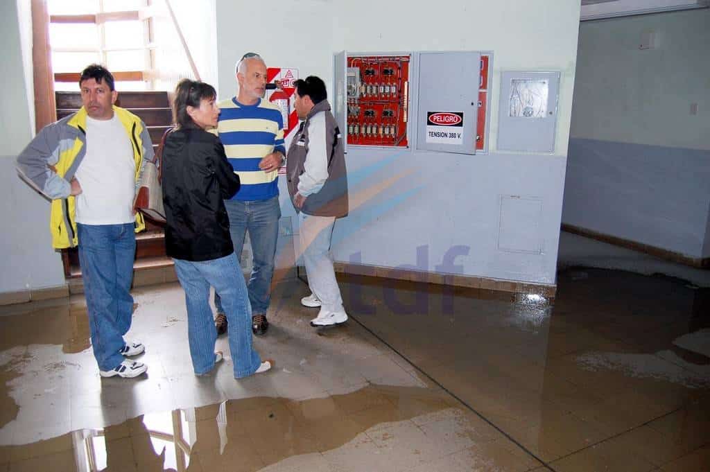En 2008 la escuela 20 sufría otro grave atentado ante el inicio de