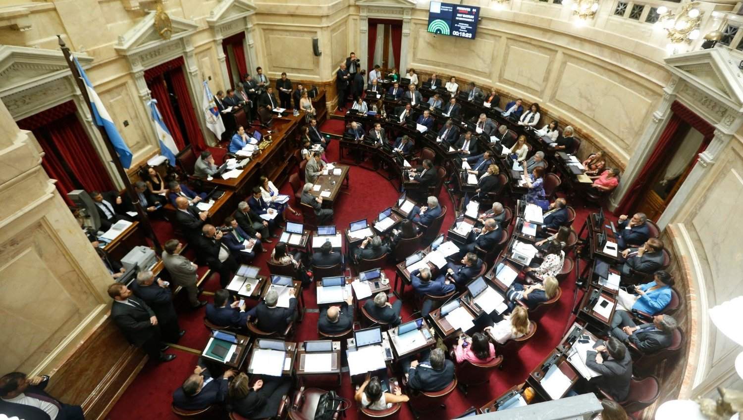 Los senadores volverán a recibir un aumento de sueldo y pasarán a cobrar $8 millones por mes