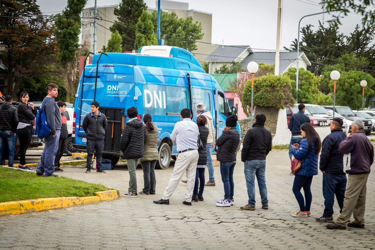 El móvil de Renaper atenderá hoy por último día en Río Grande