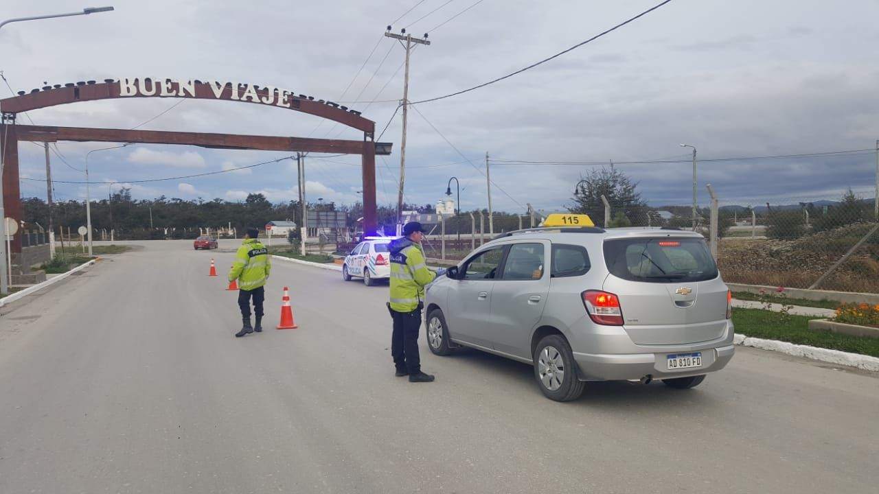 Tolhuin restringe la circulación y la actividad comercial ante aparición de nuevos casos de COVID