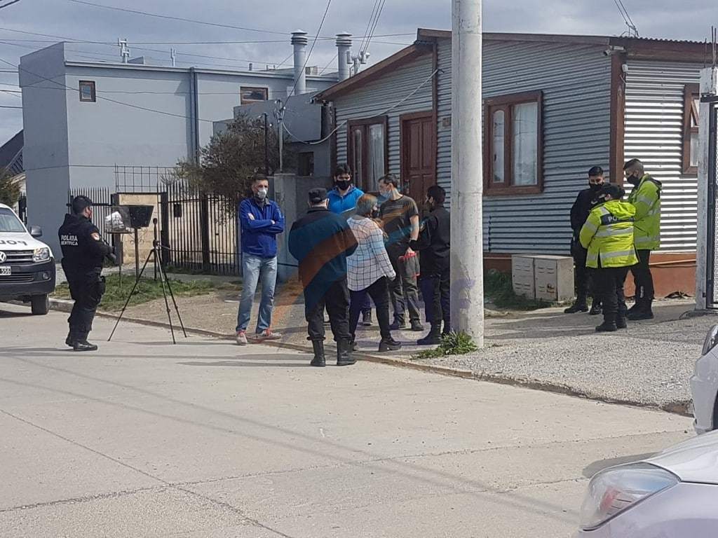 Policía acusado de abuso sexual por su pareja quedó absuelto de todos los cargos tras el testimonio de la mujer