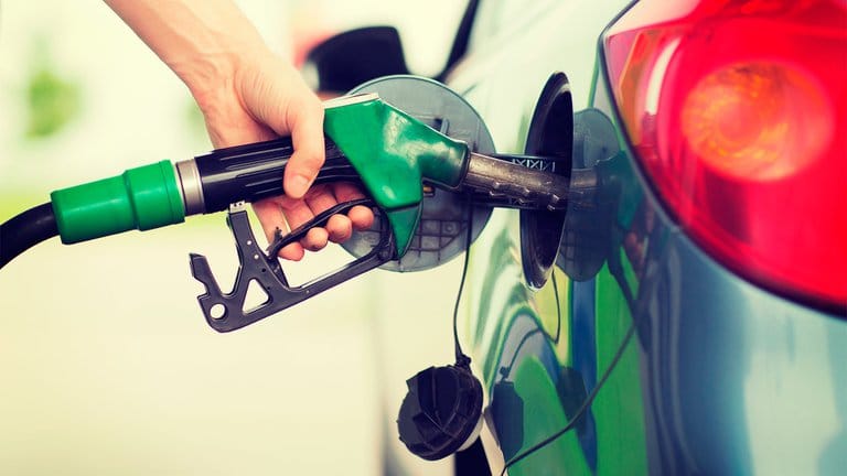 El precio de los combustibles vuelve a aumentar en abril