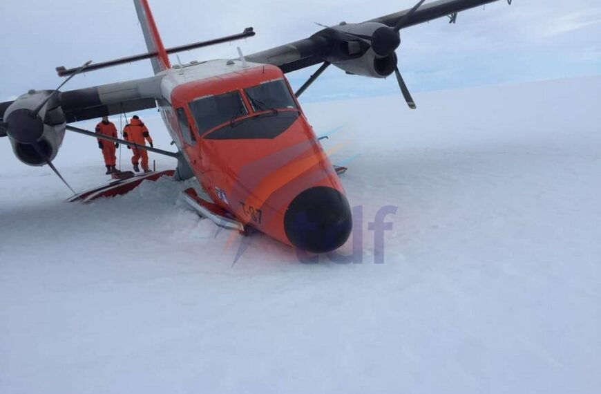 Un avión de la campaña antártica tuvo un accidente en la barrera Larsen