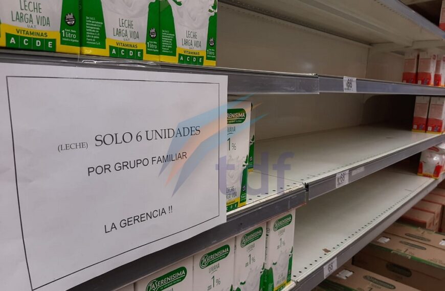 Comienzan a racionar productos esenciales ante el bloqueo al transporte en la ruta chilena