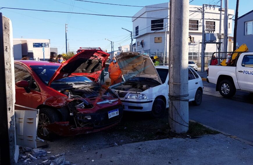 Enésimo accidente de tránsito en Perú y Posadas esta vez con cuantiosos daños materiales