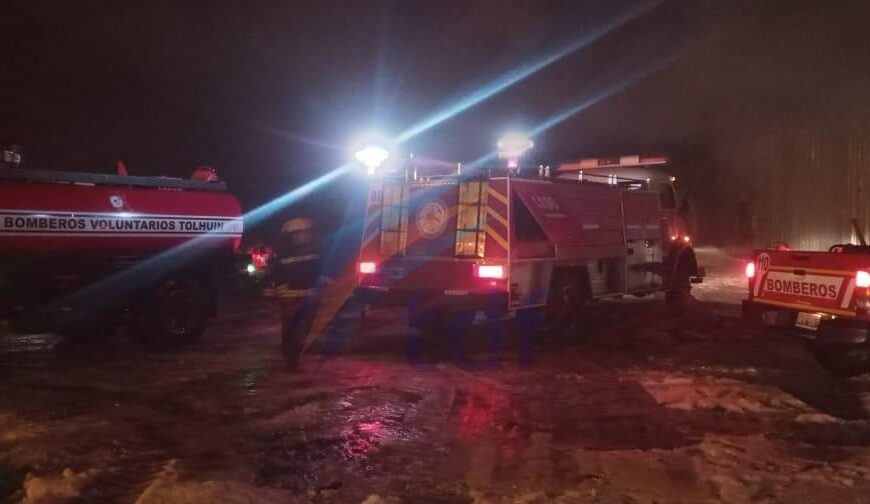 Bomberos intervinieron en un incendio en la Turbera Dos Santos