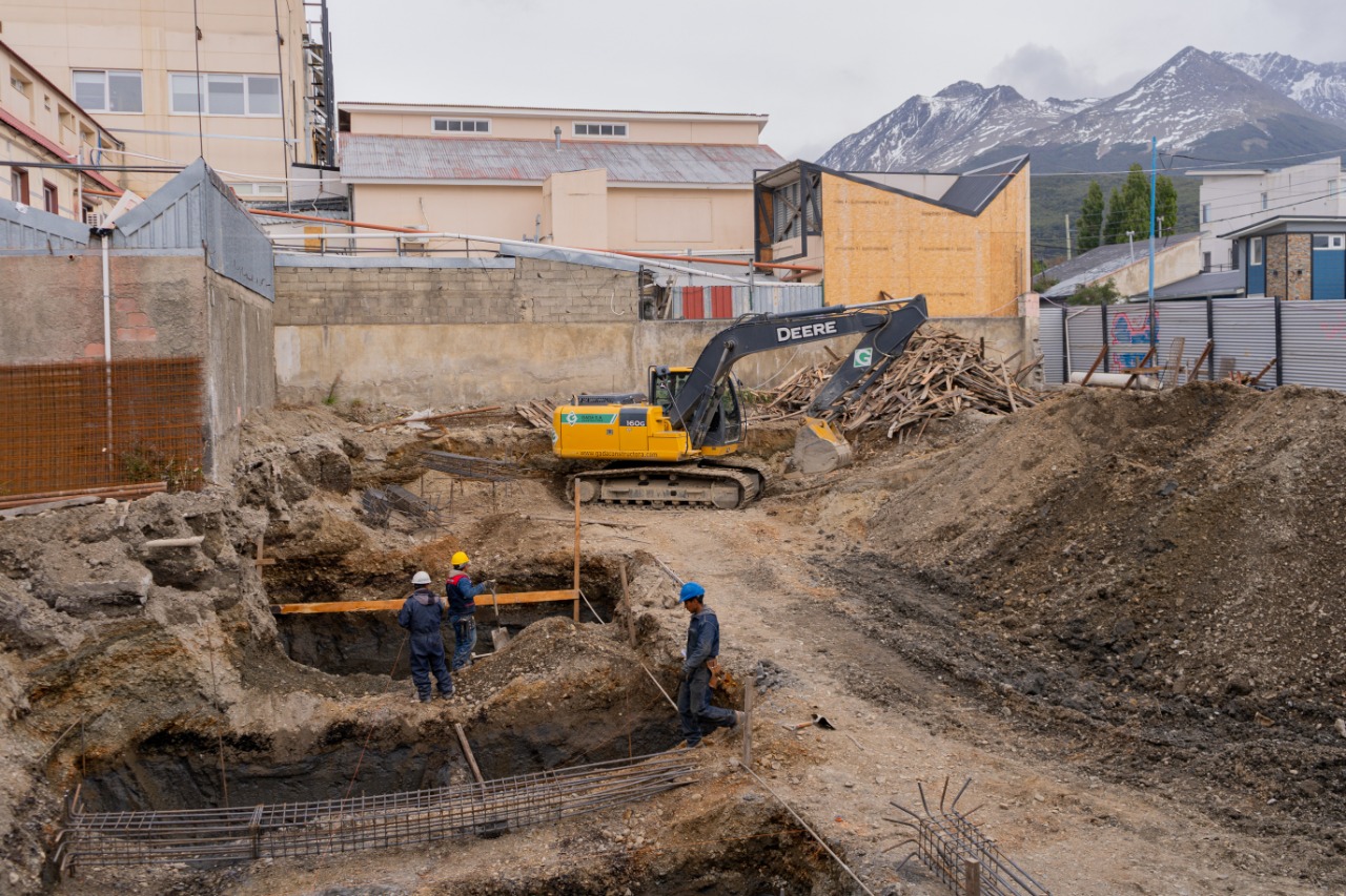 c4322f0e-cc7b-4f53-89ae-a373aeb64eda