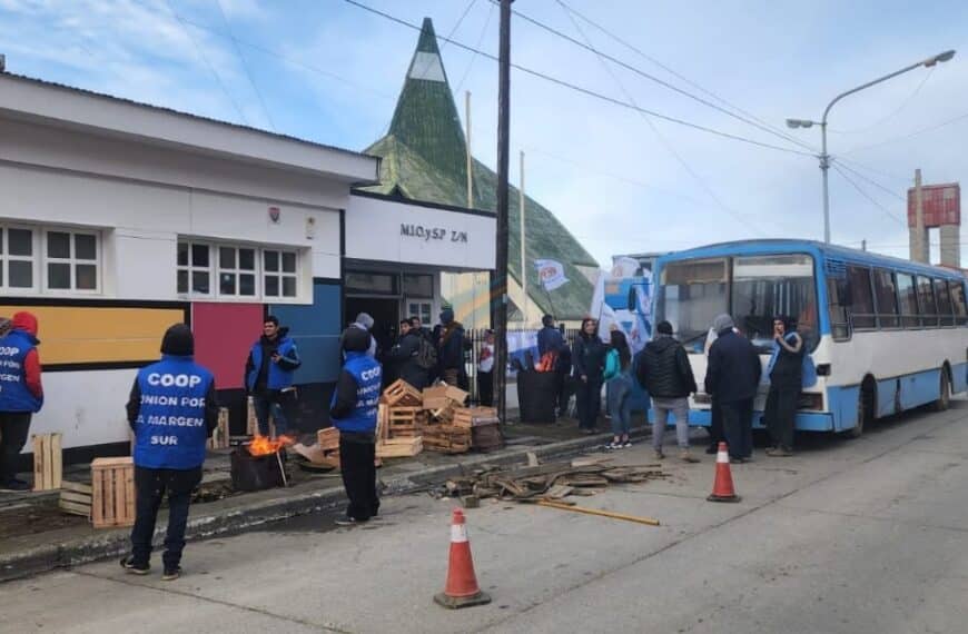 Cooperativas de la ciudad de Río Grande protestaron pidiendo trabajo