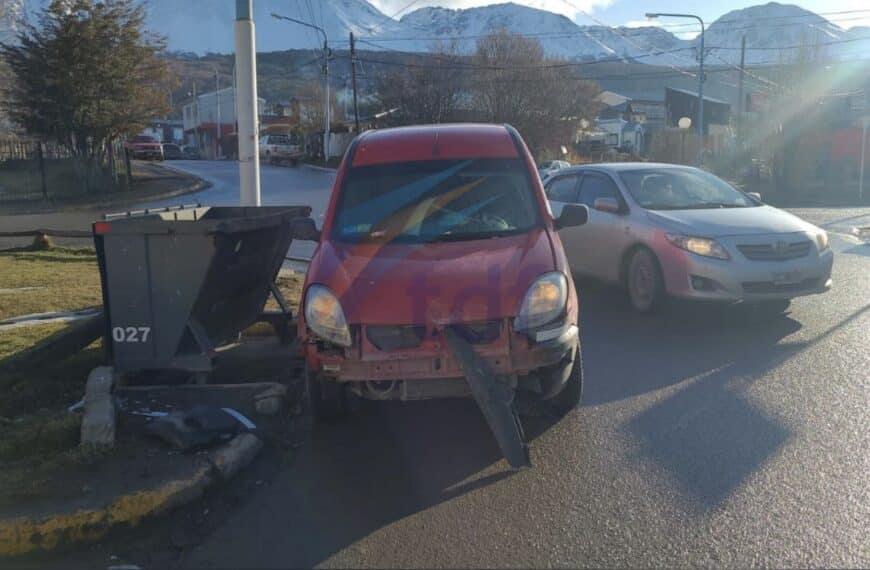 Accidente sin heridos pero con importes daños materiales en Ushuaia