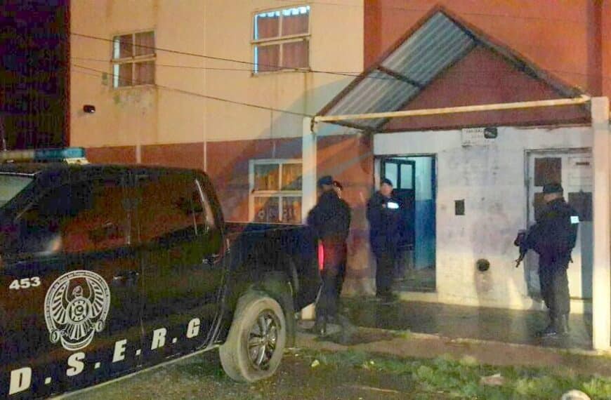 Un detenido con cocaína tras una persecución vehicular que derivó en allanamientos por la madrugada de Río Grande