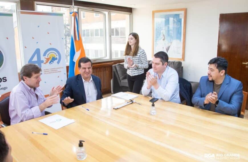 Municipios de Río Grande y Tolhuin firman convenio con los gobiernos de Nación y Provincia