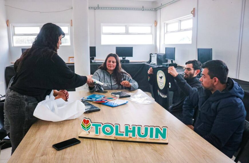 El Municipio acompaña a Tolhuinenses en el XX Asado más grande de Tierra del Fuego en Porvenir