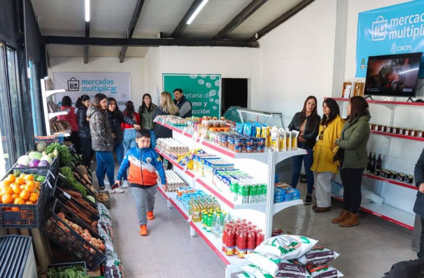 Inauguraron el primer Mercado MultiplicAR en Tierra del Fuego