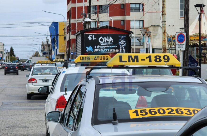 Taxistas piden ahora que se legisle un marco normativo para el transporte de plataformas tipo Uber