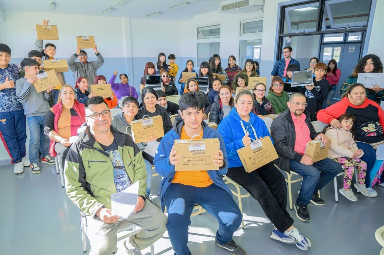 Conectar Igualdad: Se entregaron más de 4 mil netbooks en Tierra del Fuego