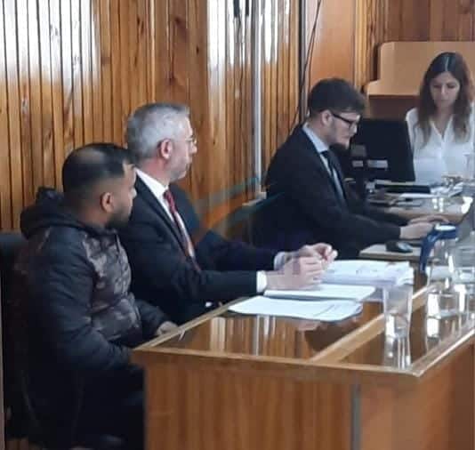 En el último juicio del año, el efectivo policial acusado, negó los cargos de abuso y violencia