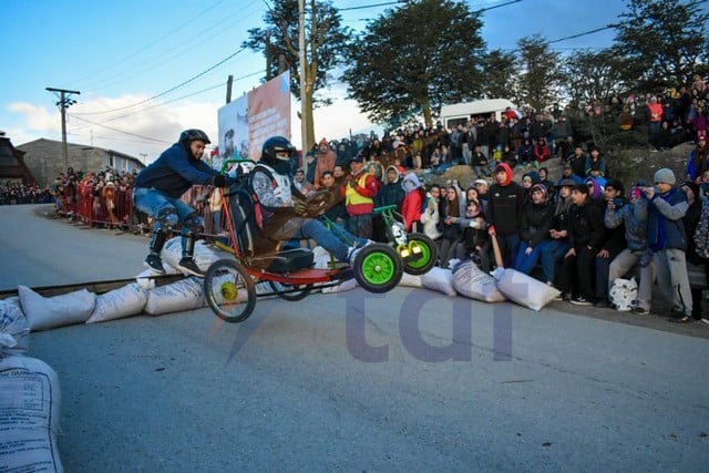 Este domingo 14 de abril se llevará adelante la tercera edición de Autos Locos en Tolhuin