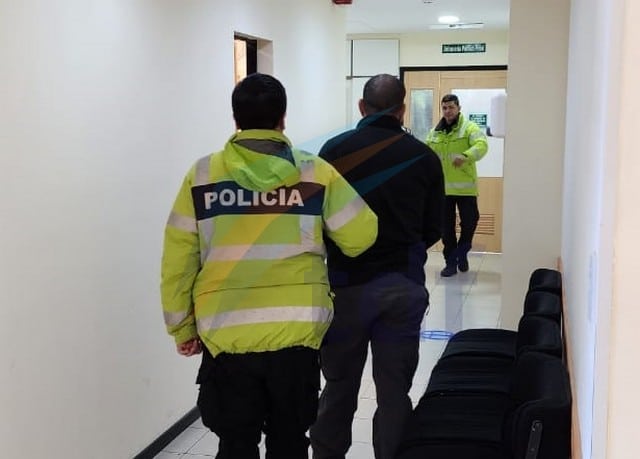 Gendarmes declararon que su compañera se suicidó y fueron excarcelados