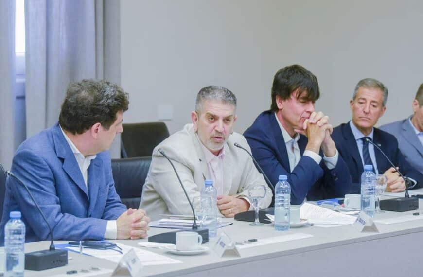 López Silva participó en la segunda reunión del Consejo de Educación