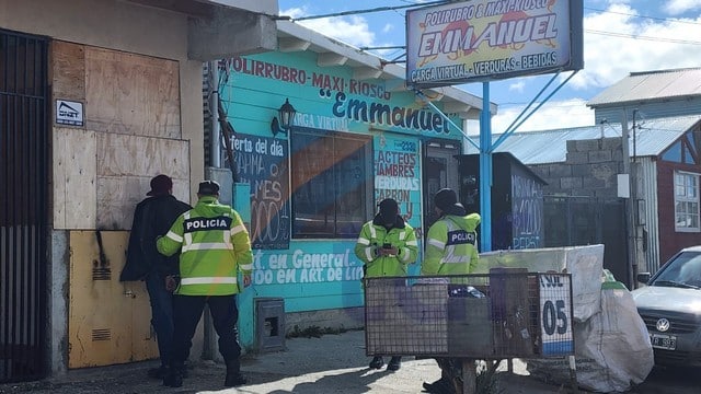 Un sujeto detenido tras pelearse con un kiosquero al que intentó robar