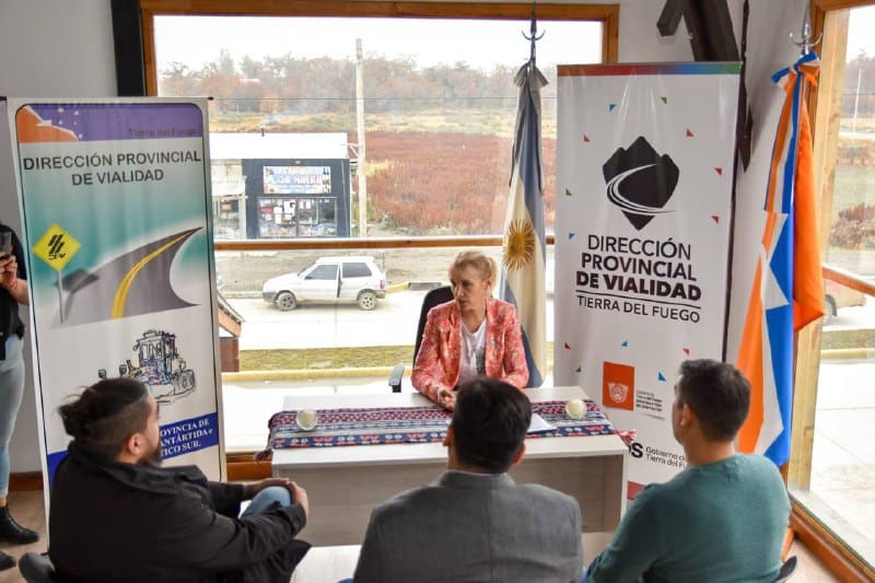 Municipio de Tolhuin y la Dirección Provincial de Vialidad trabajan en conjunto