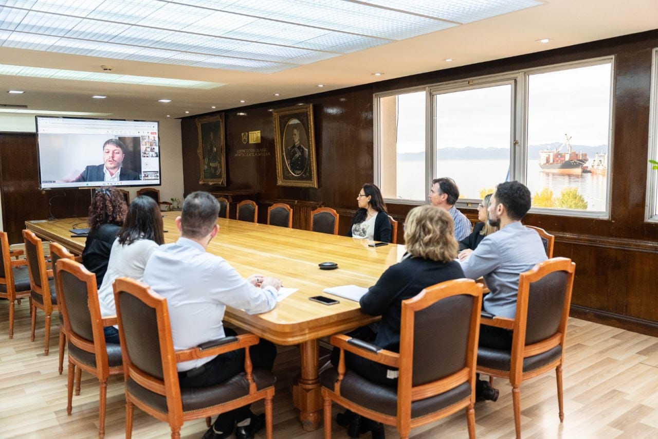 Se presentó en la provincia el Programa de Educación Financiera en el aula