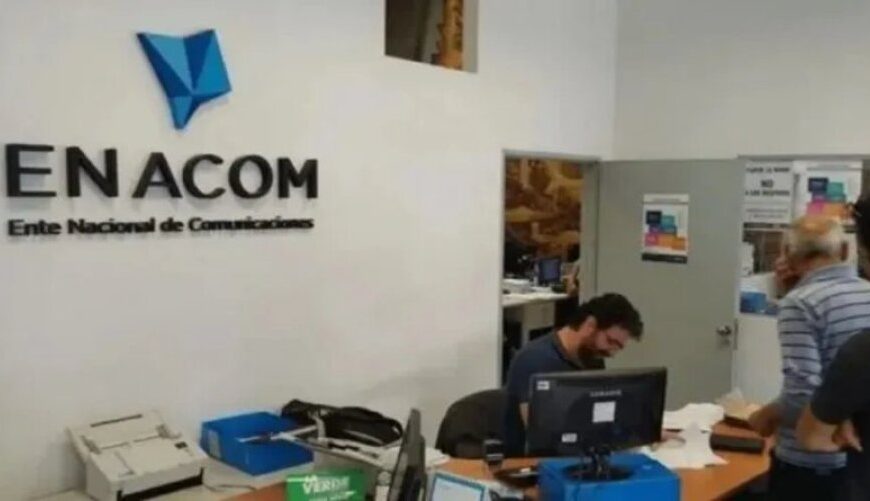 Crece la incertidumbre de los trabajadores de ENACOM tras el cierre de la oficina en Ushuaia