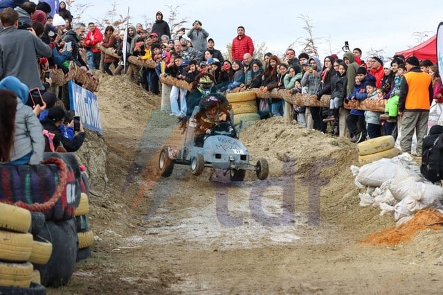 Tolhuin volvió a vivir la fiesta de Los Autos Locos