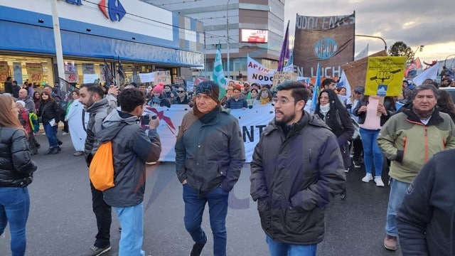 Bogado acompañó la marcha universitaria “es la principal herramienta de ascenso social”