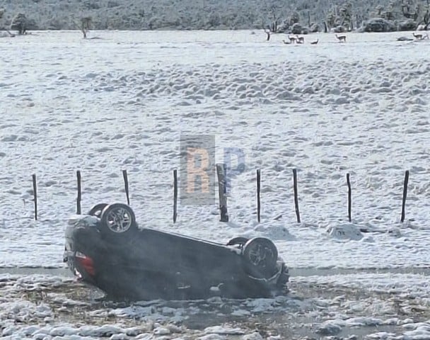 Un vuelco tras las fuertes nevadas en zona centro y sur de la ruta 3