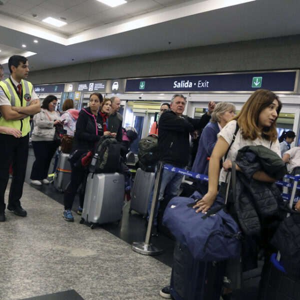 Sin acuerdo, los controladores aéreos ratifican el paro para el inicio de la vacaciones de inverno
