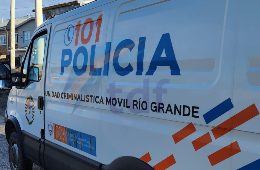 Detuvieron a tres sujetos por apuñalar a un hombre en calle Sarmiento