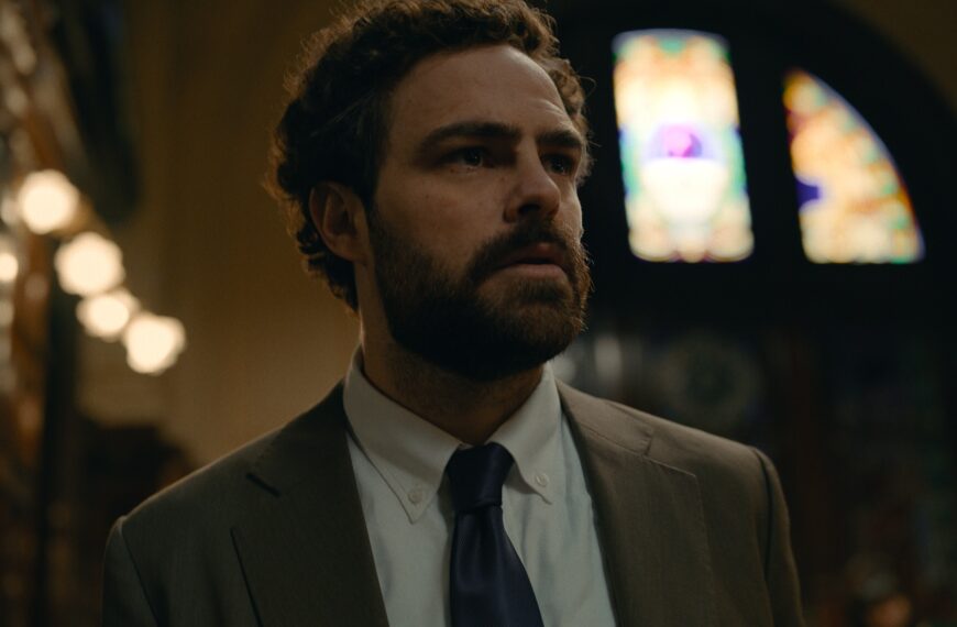 El actor Peter Lanzani fue detenido esta madrugada en Ushuaia por vandalizar paredes