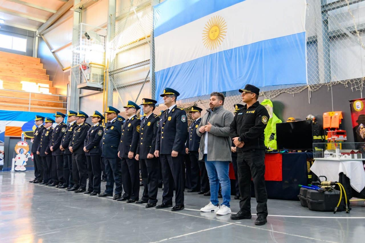 Empezó en Río Grande la Expo «Conociendo tu Policía»