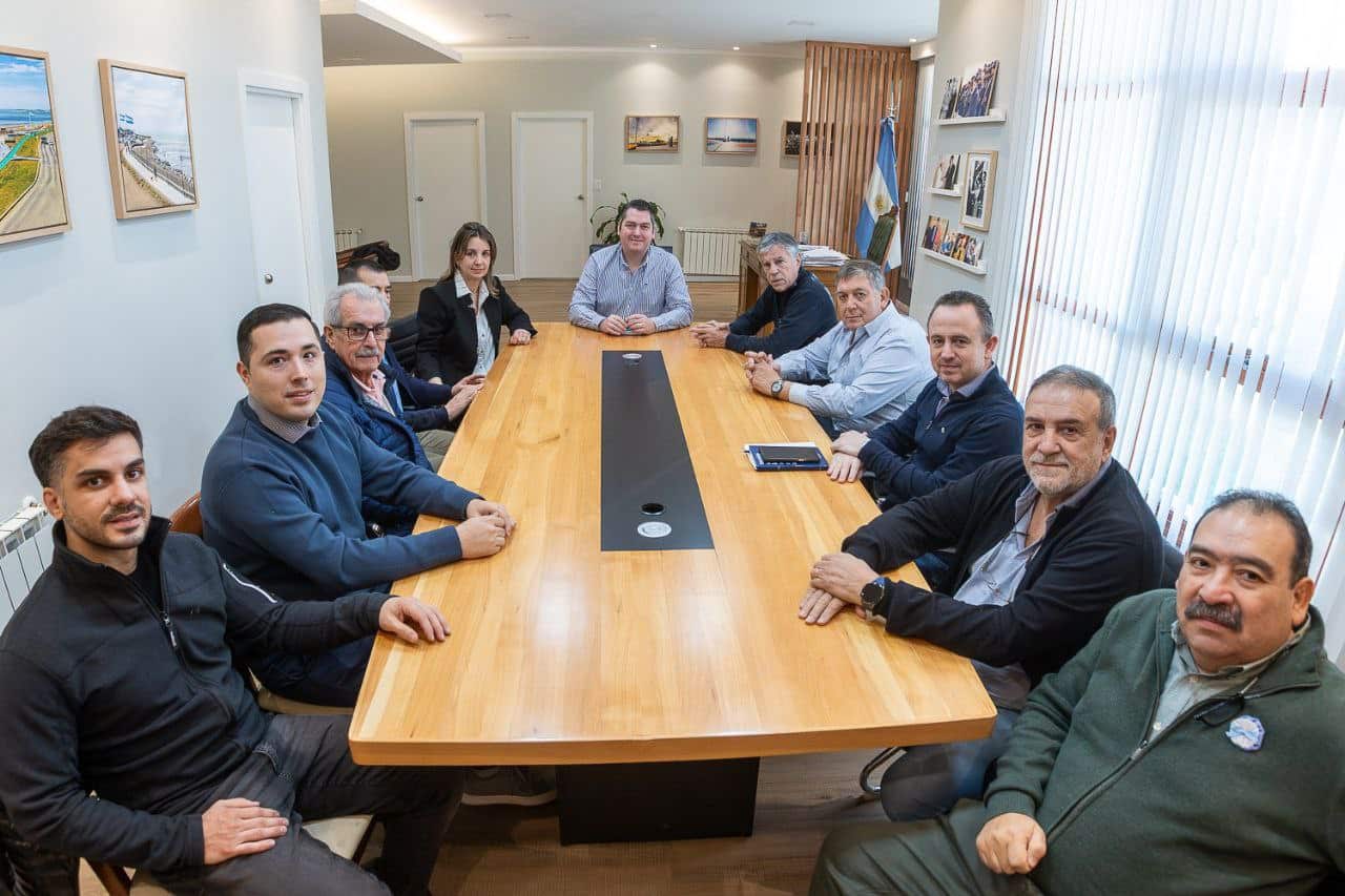 Reunión entre Martín Perez y los representantes de la Cámara de Comercio de Río Grande