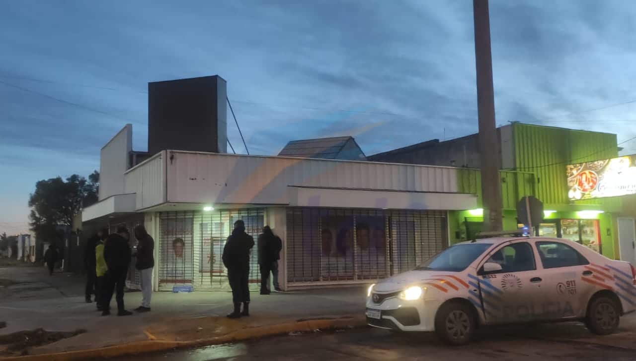 Dos sujetos detenidos tras sustraer celulares de un local