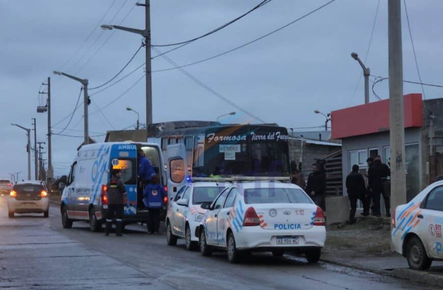 Un hombre se apuñaló cuando la Policía procedía a realizar una exclusión de hogar