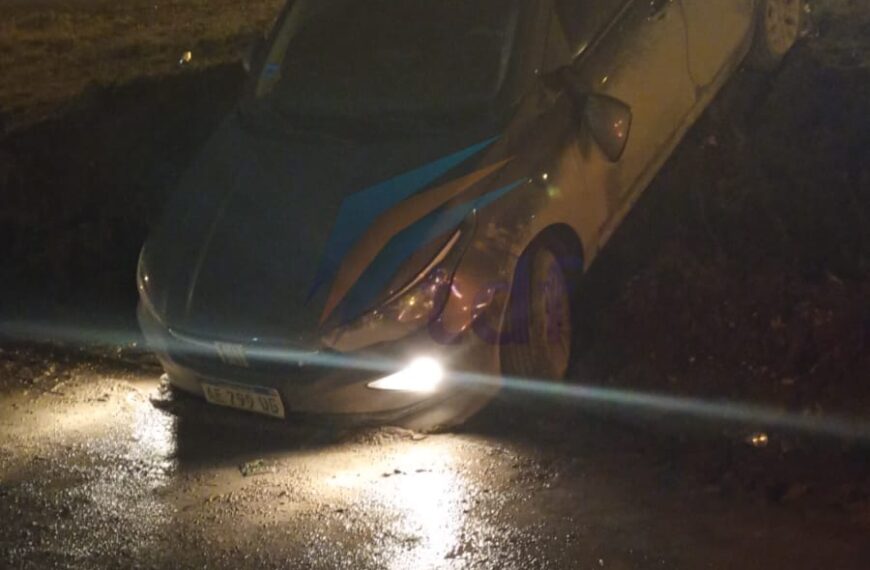 Un hombre que estaba bajo monitoreo por violencia de género robó un rodado y desbarrancó sobre la ruta 3