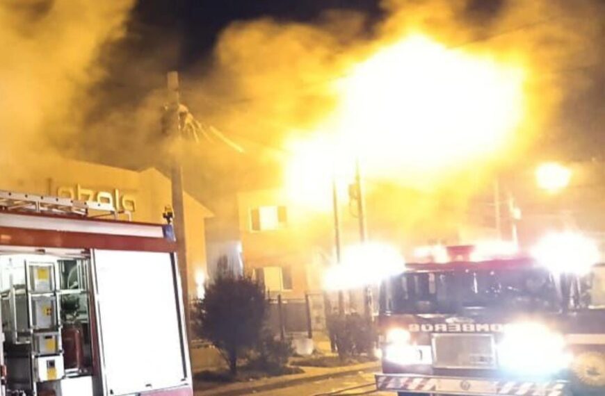 Incendio en la planta alta de una vivienda
