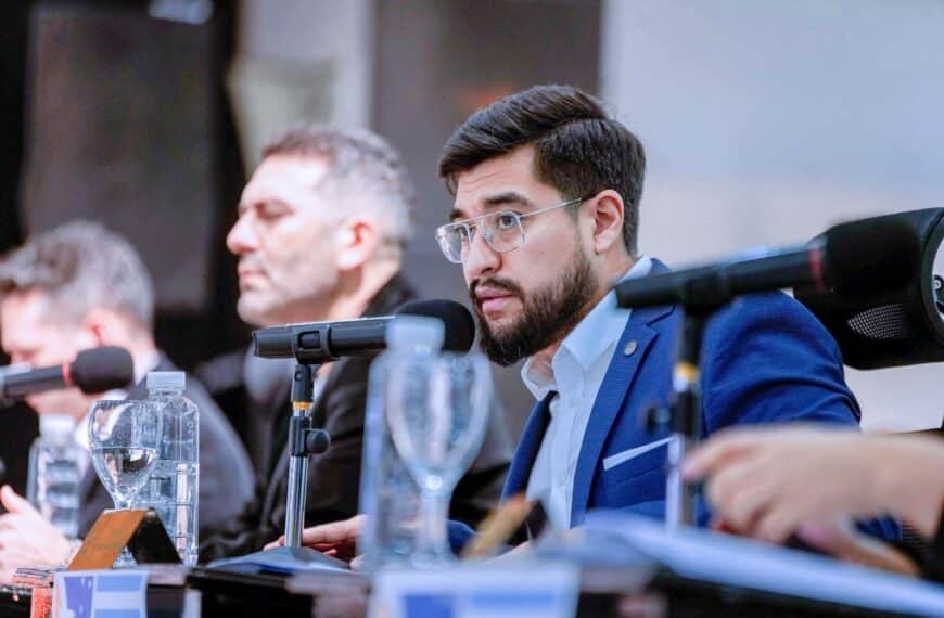 El Concejo avanzará con el debate sobre la regulación de Uber