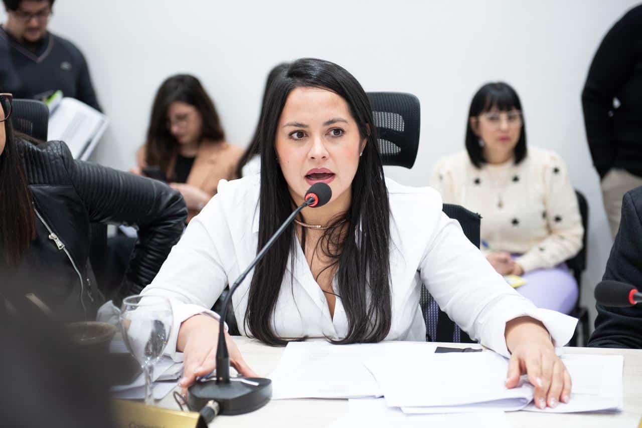 Arce propone digitalizar los planos de construcción de viviendas particulares