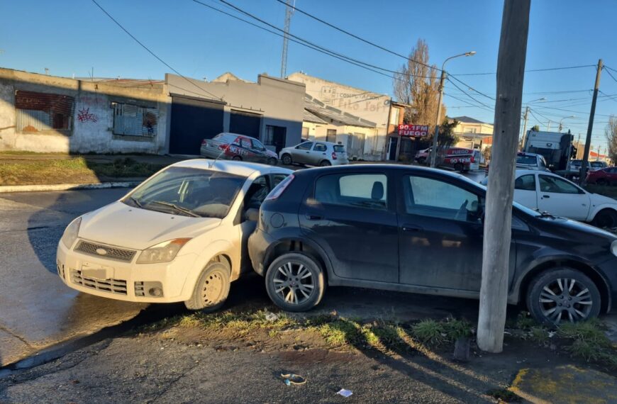 Una conductora trasladada al Hospital tras choque
