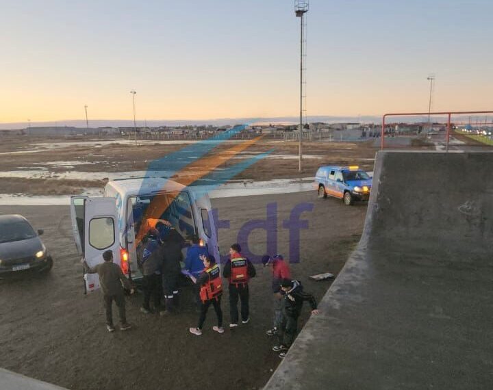 Un adolescente trasladado al Hospital tras golpearse la cabeza en el antiguo skate park