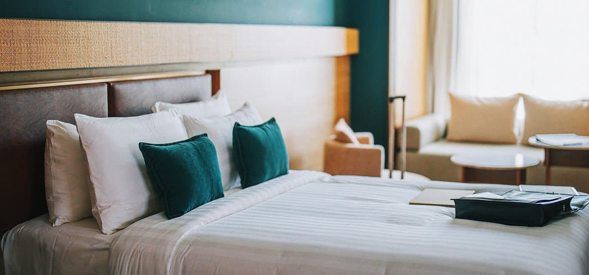Los hoteleros advierten que ya hay cancelaciones de reservas por el paro de controladores aéreos