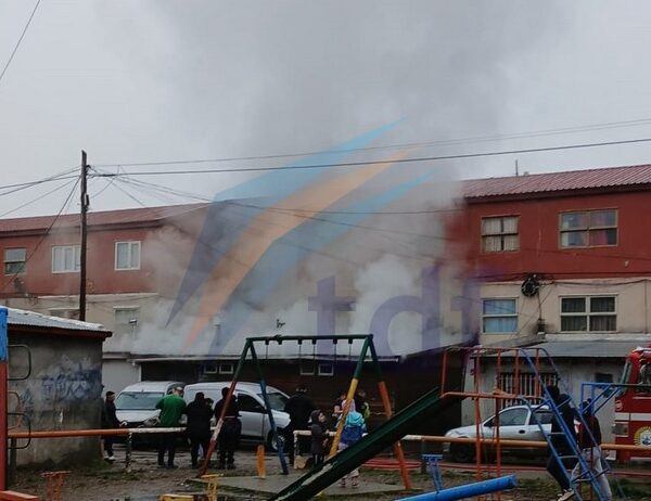 Alerta por incendio en una panadería sita en un edificio de Chacra 2