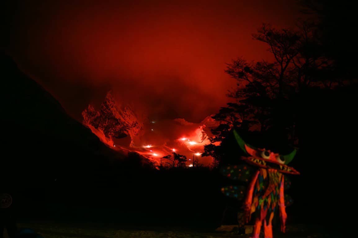 Este sábado 9 de agosto se llevará a cabo la tradicional Bajada con Antorchas del Glaciar Martial