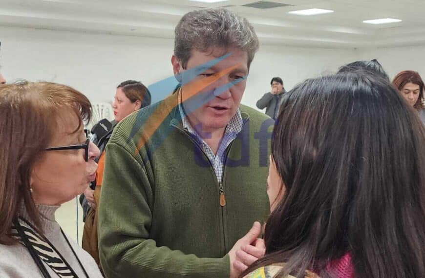 «Va a ser más cara la Legislatura con 19 legisladores que gastar en una reforma y congelarlo en 15»