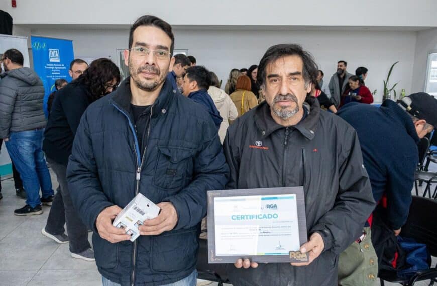Productores riograndenses reciben sello avícola municipal
