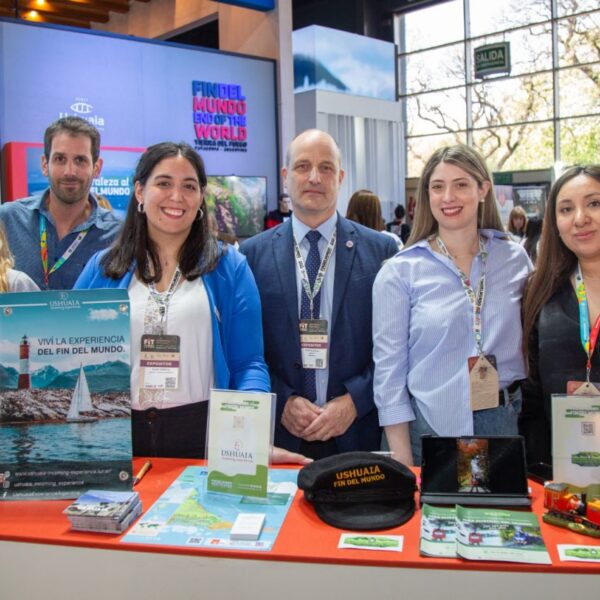 Infuetur y la Cámara de Turismo de Tierra del Fuego impulsan la promoción del destino fin del mundo en la FIT