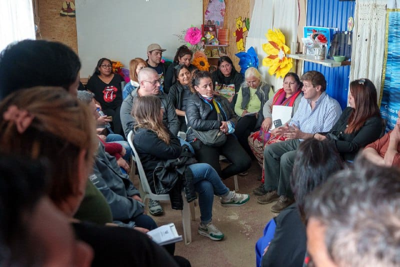 Melella mantuvo una reunión con referentes barriales de Ushuaia